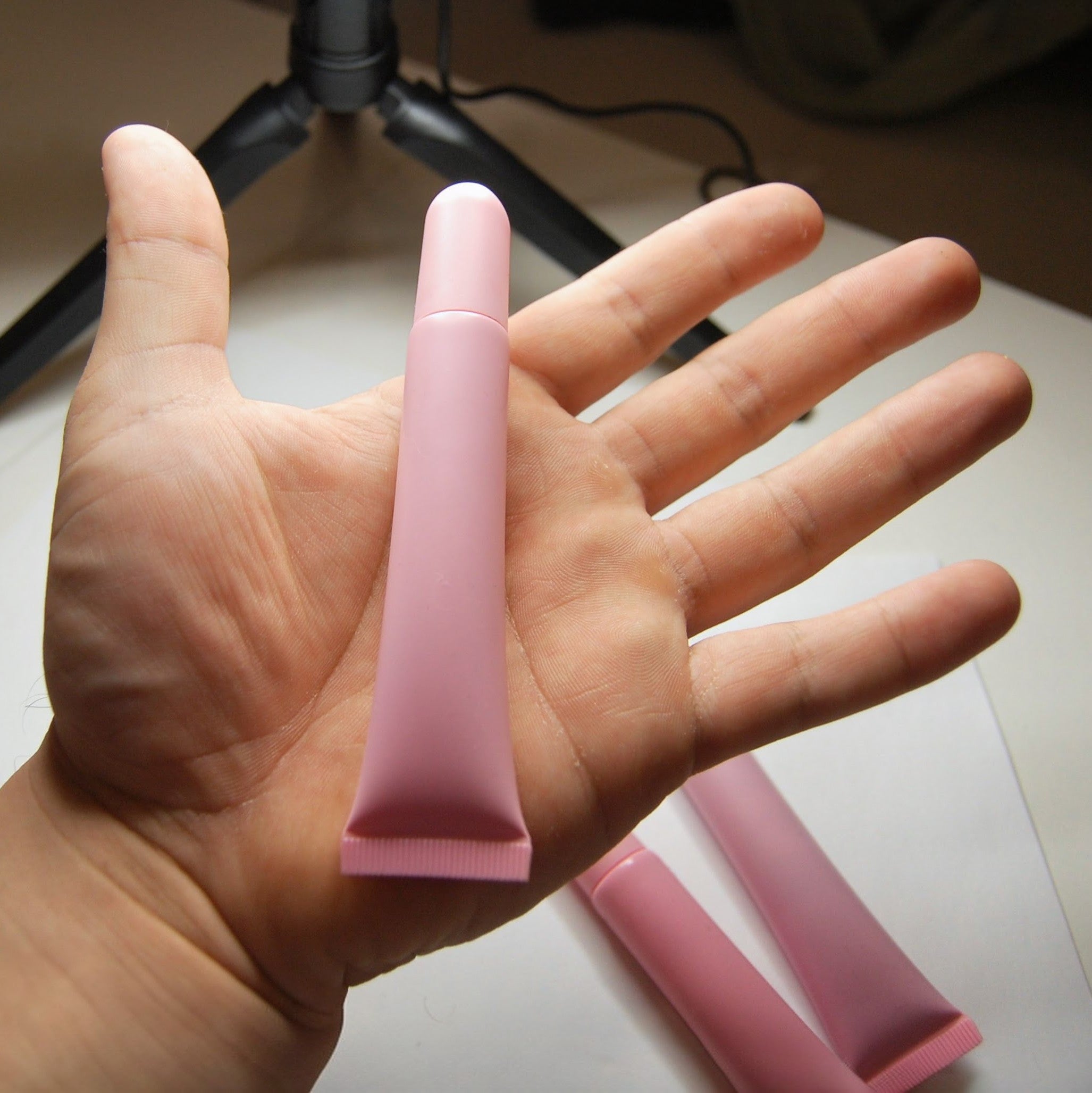 Cinnamon Oil Plumping Lip Gloss